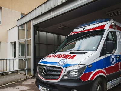 80 tys. zł na ogłoszeniu o pracę dla medyka. Prezes NIL: Patologiczne