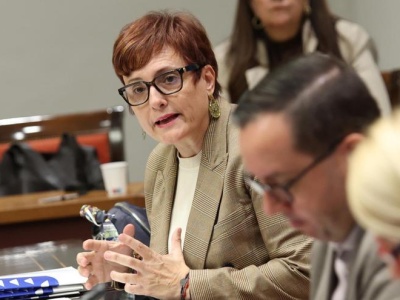 Premia 400 euro dla emerytów zagrożona. Madryt blokuje pomoc