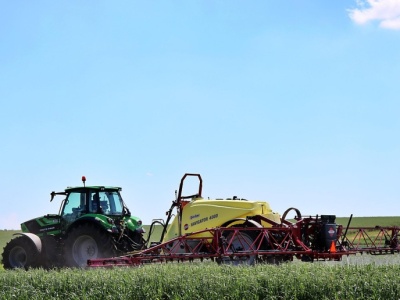 Ile płaci rolnik za wycofane pestycydy? Ukraina już policzyła, skala strat poraża