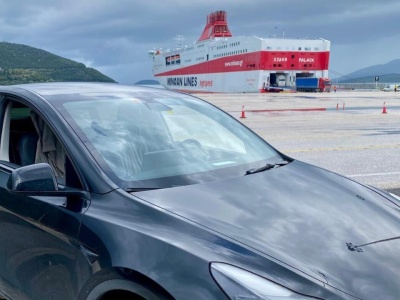 Włoski operator promowy, Grimaldi Lines, zakazuje elektryków z baterią powyżej 40 procent. Na szczęście tylko jeden prom