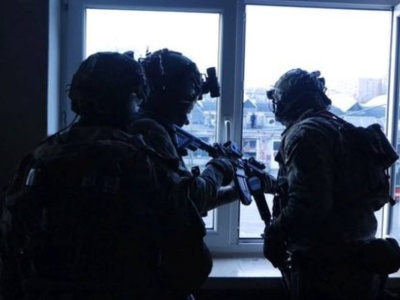 Sceny jak z filmu akcji. Antyterroryści w Stryszowie