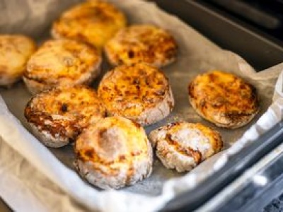 Weź kostkę twarogu i kilka dodatków. W mig przygotujesz pełnowartościowy i pyszny posiłek