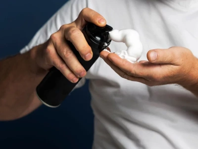 Wyciśnij porcję na szczotkę i wyszoruj WC. Kamień w mig zniknie