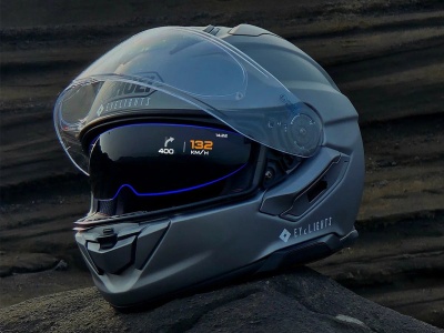 Każdy motocyklista marzy o takim kasku. Japoński producent zaczyna rewolucję