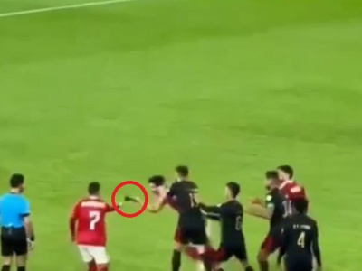 Dantejskie sceny w Lidze Mistrzów. Piłkarz zaatakowany nożem