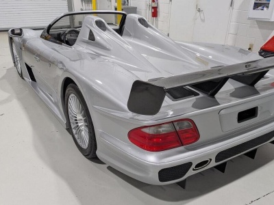 Służby przejęły Mercedesa CLK GTR Roadster. To dowód w sprawie olimpijczyka-przestępcy