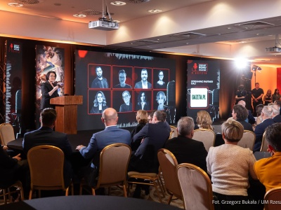 Rzeszów: wybrano najlepszy podcast roku w Polsce. W konkursie kapitalne podcasty o zbrodniach, wojnach i ludziach