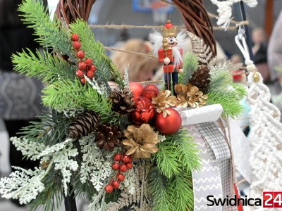 „Świąteczne drzewka pełne magii”. Cykl bezpłatnych warsztatów bożonarodzeniowe już wkrótce