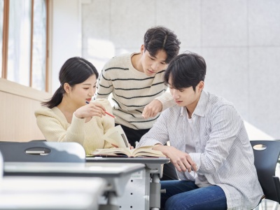 Koreańczycy stworzyli podręczniki AI. Miliardy wyrzucone w błoto