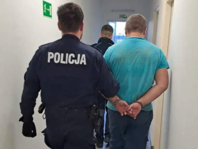 Zaczepił 10-latkę przed szkołą. Rodzice sfrustrowani karą