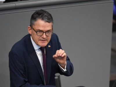 Niemiecki deputowany uderza w swój kraj, chodzi o Polskę. 