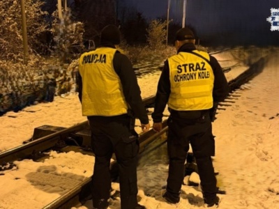 Gliwice. Policja kontroluje tory po incydentach na kolei