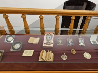 ’Miniatury. Mały format – wielka treść”. Nowa wystawa w Muzeum Diecezjalnym