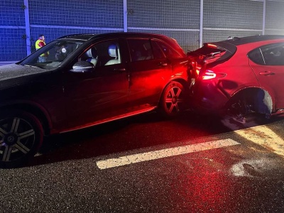 Karambol na S2 pod Warszawą. Zderzenie dziewięciu aut, są poszkodowani