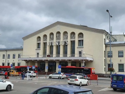 Lotnisko wyłączone na 11 godzin. Powodem - balony