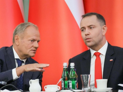 Polacy zdecydowali komu bardziej ufają w starciu Nawrockiego z Tuskiem