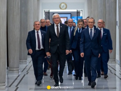 NOWA Polska oficjalnie na scenie politycznej