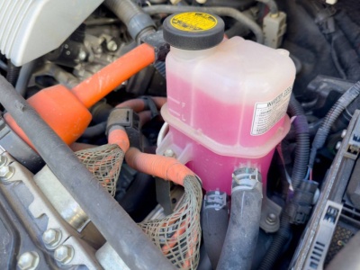 Czy można wlać koncentrat do płynu chłodniczego? Brzmi niewinnie, ale się zdziwisz