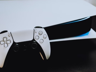 PS5 po cichu straciło jedno z kontrowersyjnych ograniczeń. Sony ulepszyło konsolę i nawet się nie chwali?