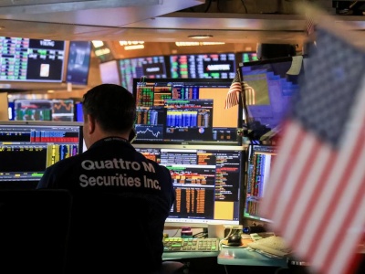 Spadki na Wall Street. To skutek realizacji zysków, przeceny bitcoina i wzrostu rentowności