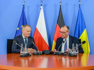 Donald Tusk w Berlinie żąda zadośćuczynienia dla ofiar II wojny światowej. Polska gotowa wypłacić z własnych środków