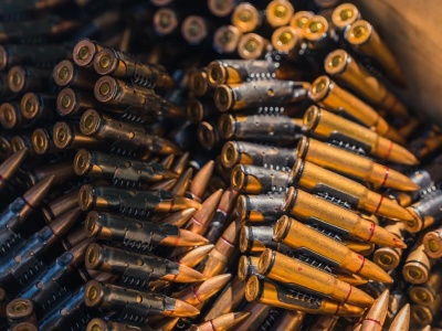 Zostawili wojskowy transport bez ochrony. Efekt? Skandal i zagrożenie dla kraju