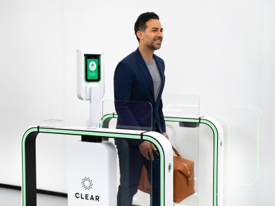 San Francisco testuje przyszłość podróży: Nowe bramki biometryczne Clear eGate na lotnisku SFO