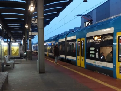 Dzień dobry Katowice. Pociągi przewiozły sporo pasażerów na linii 142