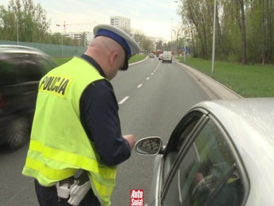 W tej sytuacji nie przyjmuj mandatu! Tak ocalisz swoje prawo jazdy. Politycy przeoczyli to przypadkiem czy specjalnie?