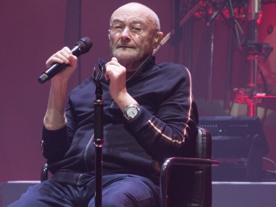 Phil Collins od dawna poważnie choruje. Syn pokazał ich wspólne zdjęcie
