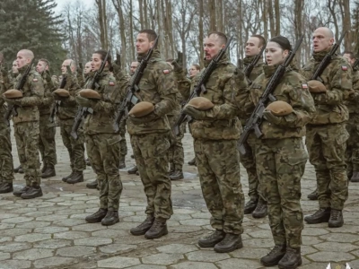 Przysięga wojskowa i awanse w ciechanowskich koszarach