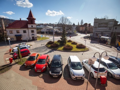 Zmiany w organizacji ruchu w Lipniku podczas uroczystego rozświetlenia choinki