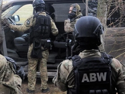 Planowali wyświetlać kontrowersyjne hasła na Pałacu Prezydenckim. Znane szczegóły śledztwa