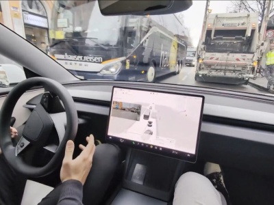 Pierwsze jazdy (Nadzorowanego) FSD Tesli w Europie . Ludzie pod wrażeniem, konkurencja udaje brak zainteresowania