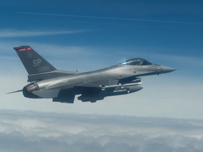 F-16 kontra rakiety przeciwlotnicze. Pilot odznaczony