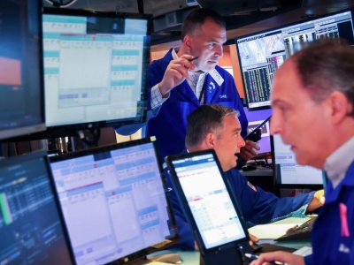 Wzrost indeksów w USA. Drożeją spółki technologiczne