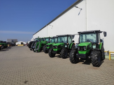 Listopadowa sprzedaż nowych ciągników ze sporym spadkiem i mocnymi przetasowaniami wśród liderów