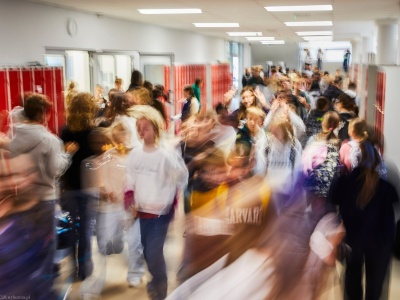 Nauczyciel obrażał ukraińskich uczniów. Potem doszło do przemocy. 