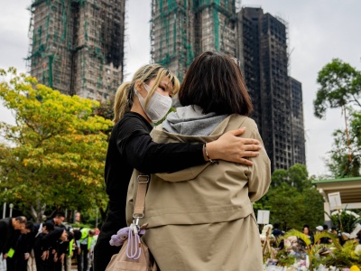 Tragedia w Hongkongu. Służby zakończyły przeszukiwania pogorzeliska