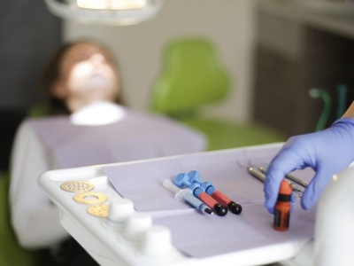 Dentysta z Miastka przyznał się do wyłudzenia ponad 1,2 mln zł z NFZ