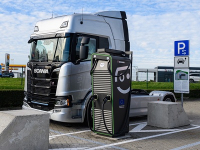 Powstaje europejska sieć ładowarek do ciężarówek elektrycznych. Będzie obecna też w Polsce