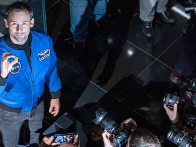 Kosmiczny bursztyn wraca do Gdańska. Polski astronauta nadał mu imię