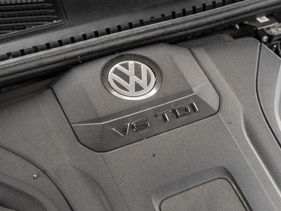 UE wycofa się z zakazu aut spalinowych? Bruksela szykuje zmiany