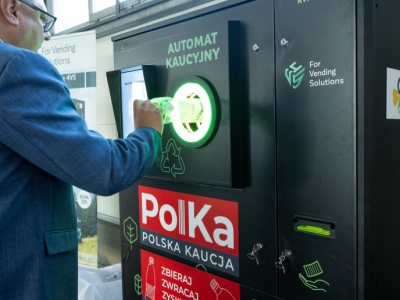 Z systemem kaucyjnym jest jak z jazdą samochodem autostradą. To normalne, że wchodzi stopniowo