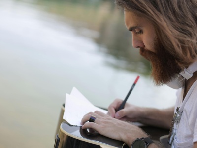 Napisz 3 zdania. Tętno spada, stres znika w kilka minut