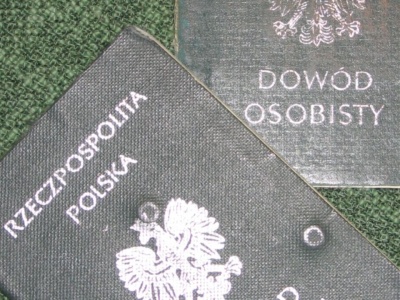 Te dokumenty mogą być warte majątek. Polacy powinni koniecznie przeszukać szuflady