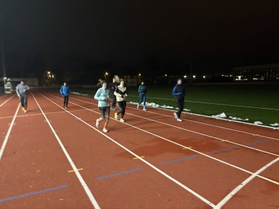 Zimę pełną biegania proponuje Fundacja Ostrowieckiego Sportu