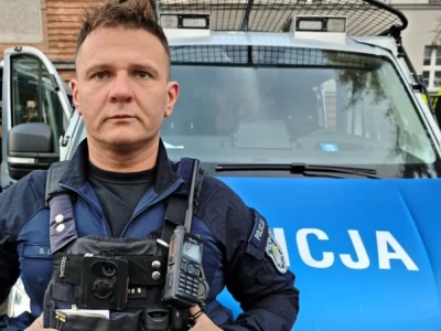 Awantura na ulicy. Policjant obezwładnił agresywnych mężczyzn