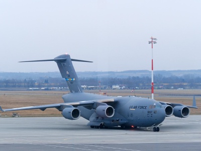 Wojsko wraca na lotnisko pod Rzeszowem. Ruch cargo przynosi lotnisku kokosy