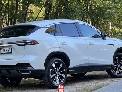 MG już 7. marką nowych aut w Polsce. W listopadzie 2025 r. SUV HS popularniejszy od Toyoty C-HR i Kii Sportage